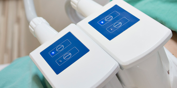 Teaserbild für Kryolipolyse – Fettpölsterchen auf Eis legen